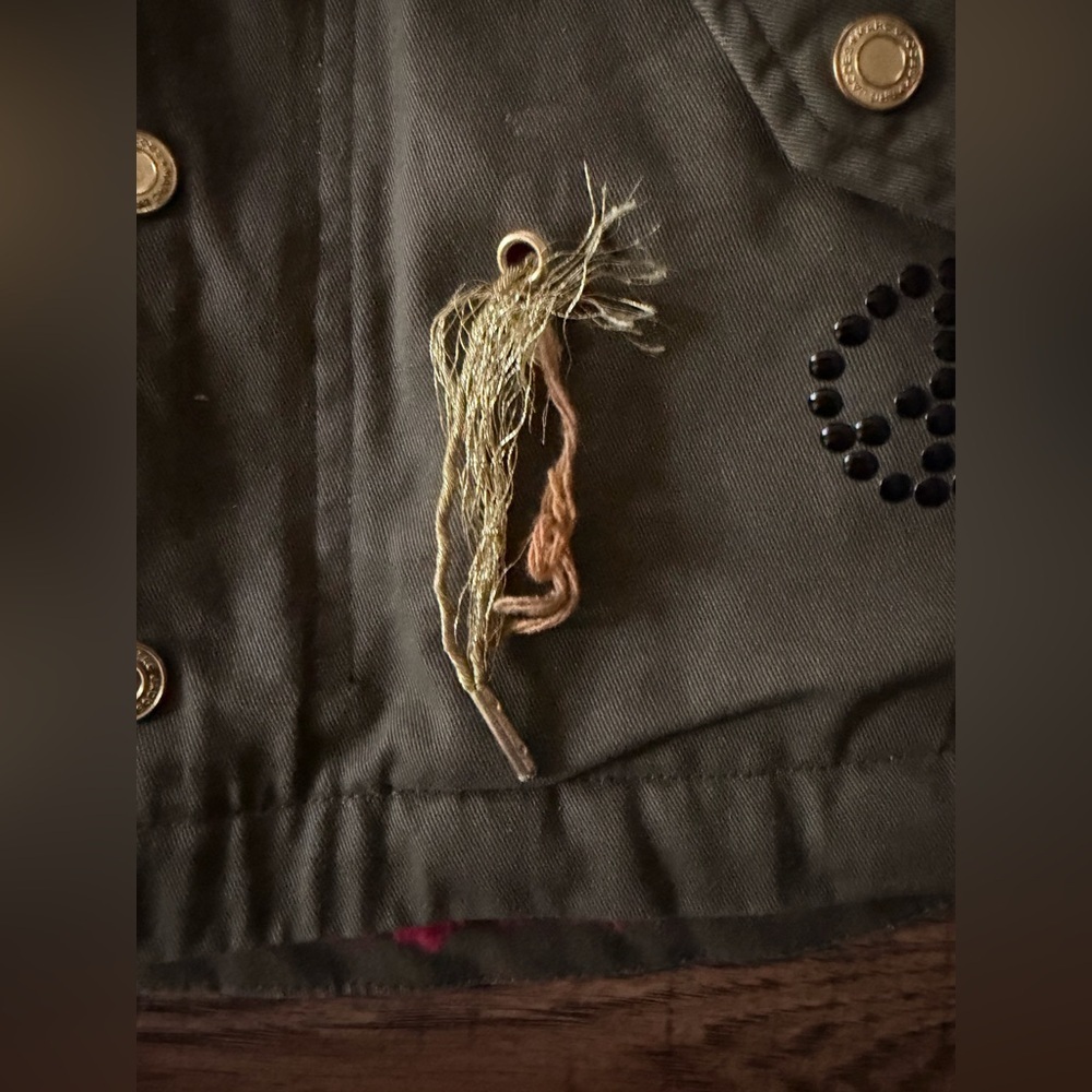 Little Marc Jacobs girls olive green & red faux fur lined winter parka patches - Picture 4 of 16